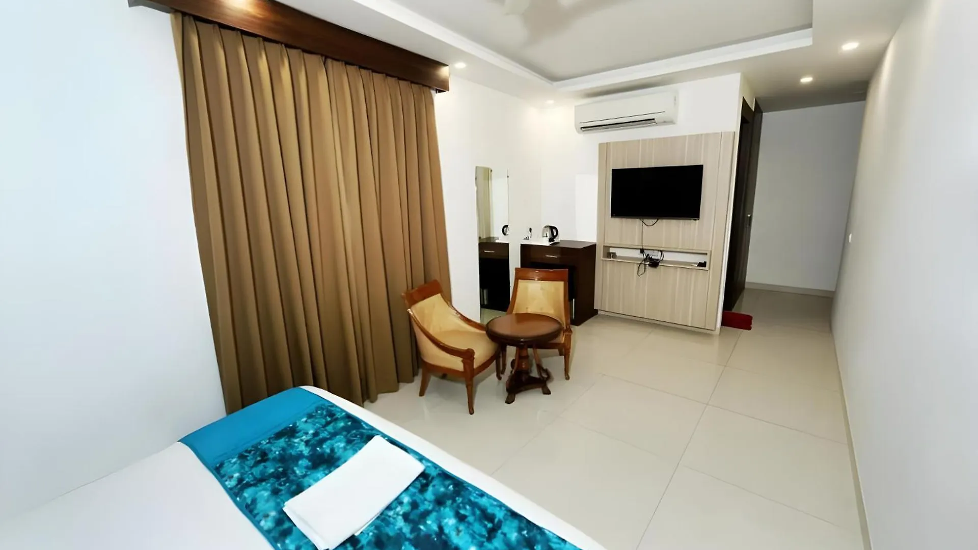 Hotel Almaty International With Free Airport Transffer 新德里