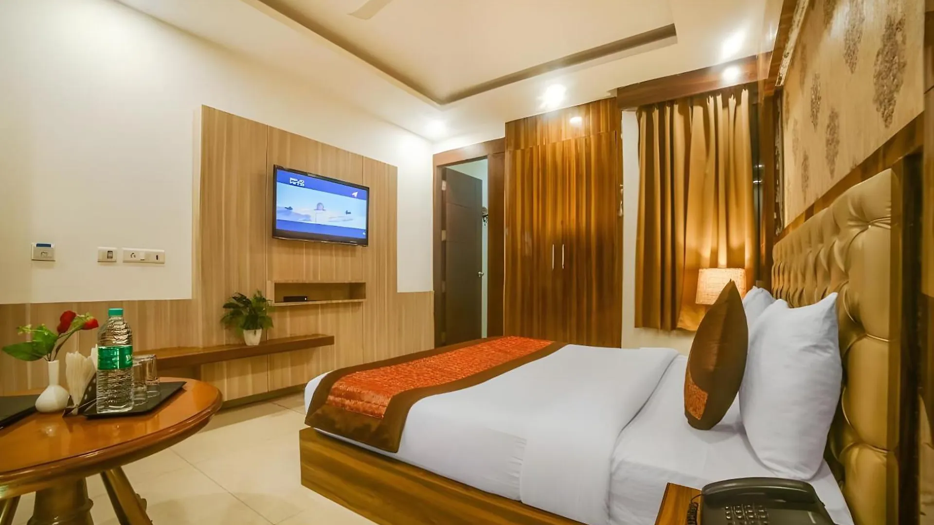 Hotel Almaty International With Free Airport Transffer New Delhi India