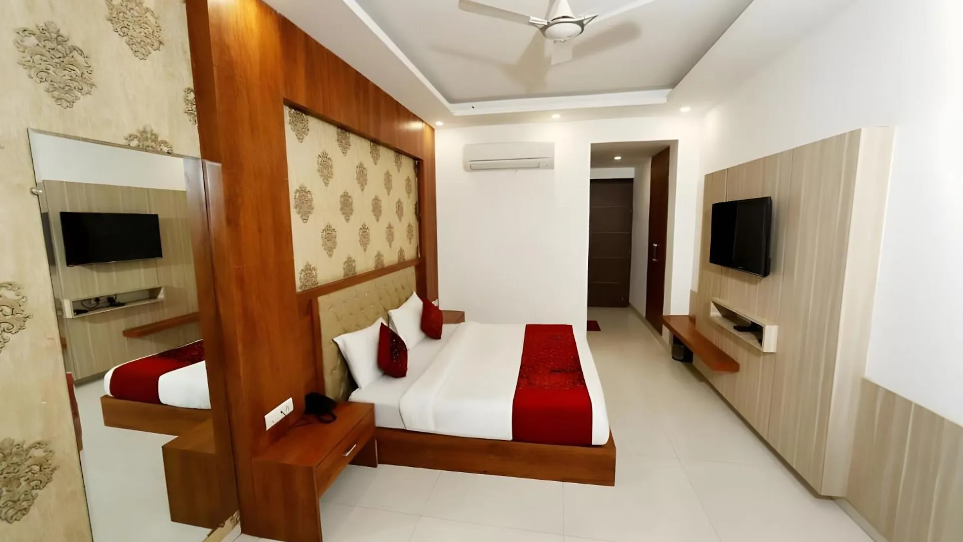 Hotel Almaty International With Free Airport Transffer New Delhi